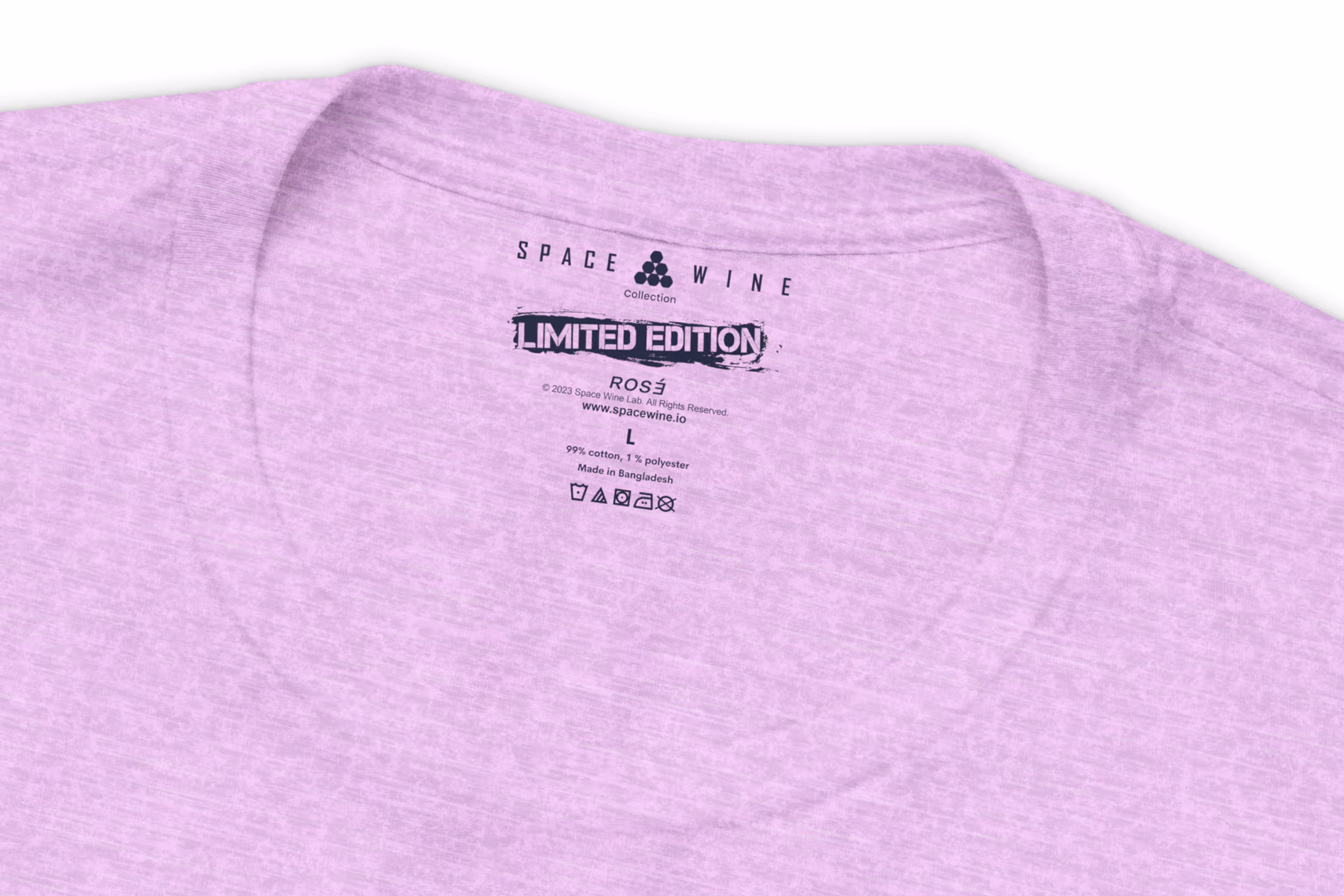 Collar closeup Heather Prism Lilac T-shirt - Classic fit